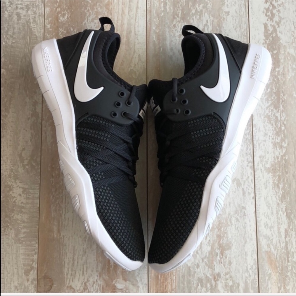 NWT Nike Trainers Black - Picture 5 of 8